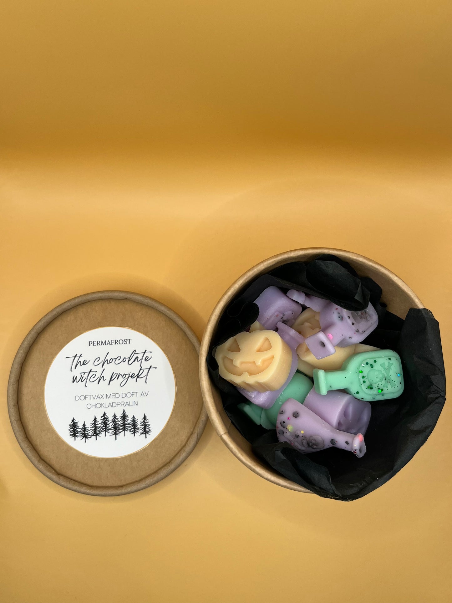Halloween boo basket