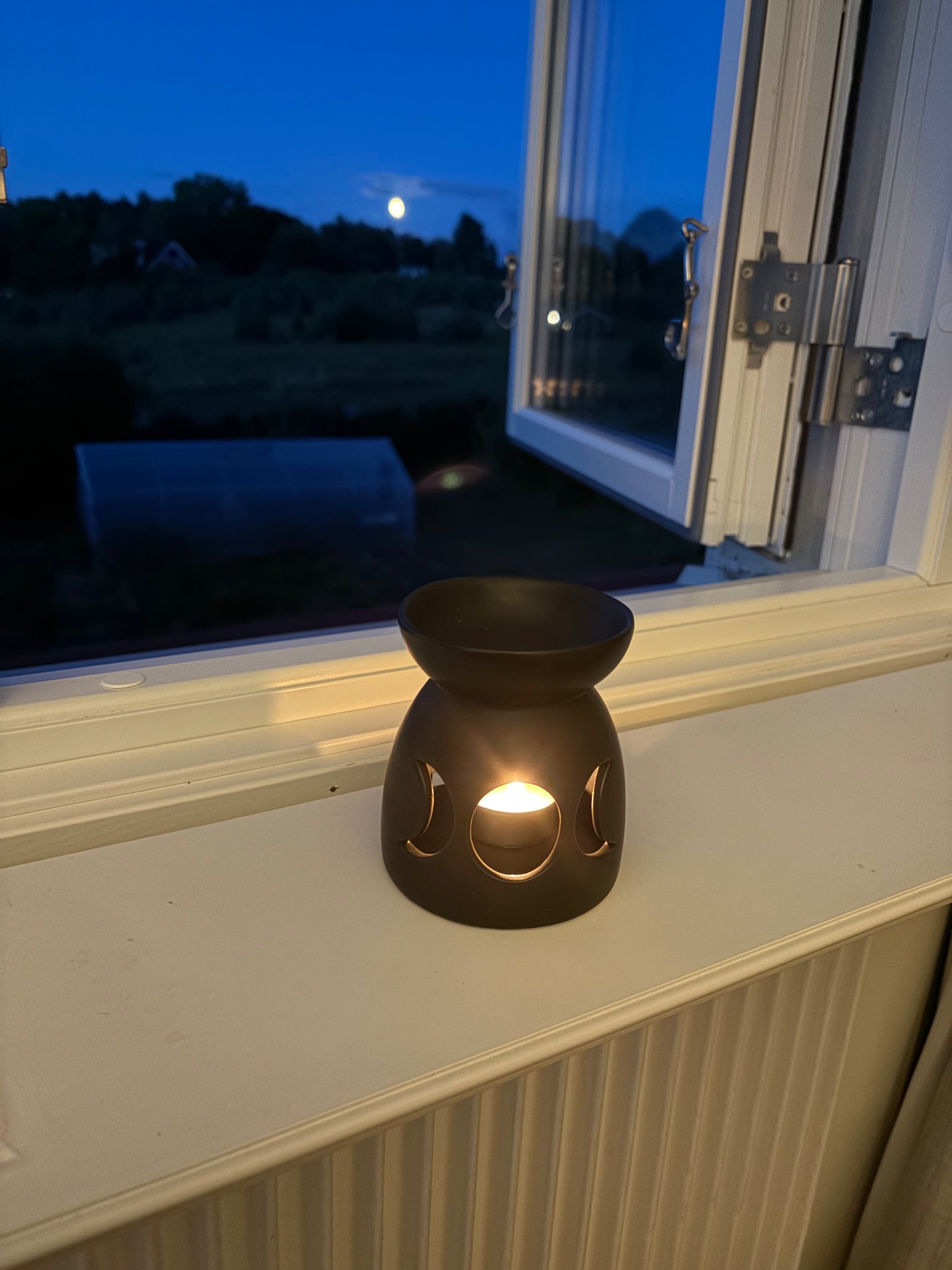 Aromalykta månfaser